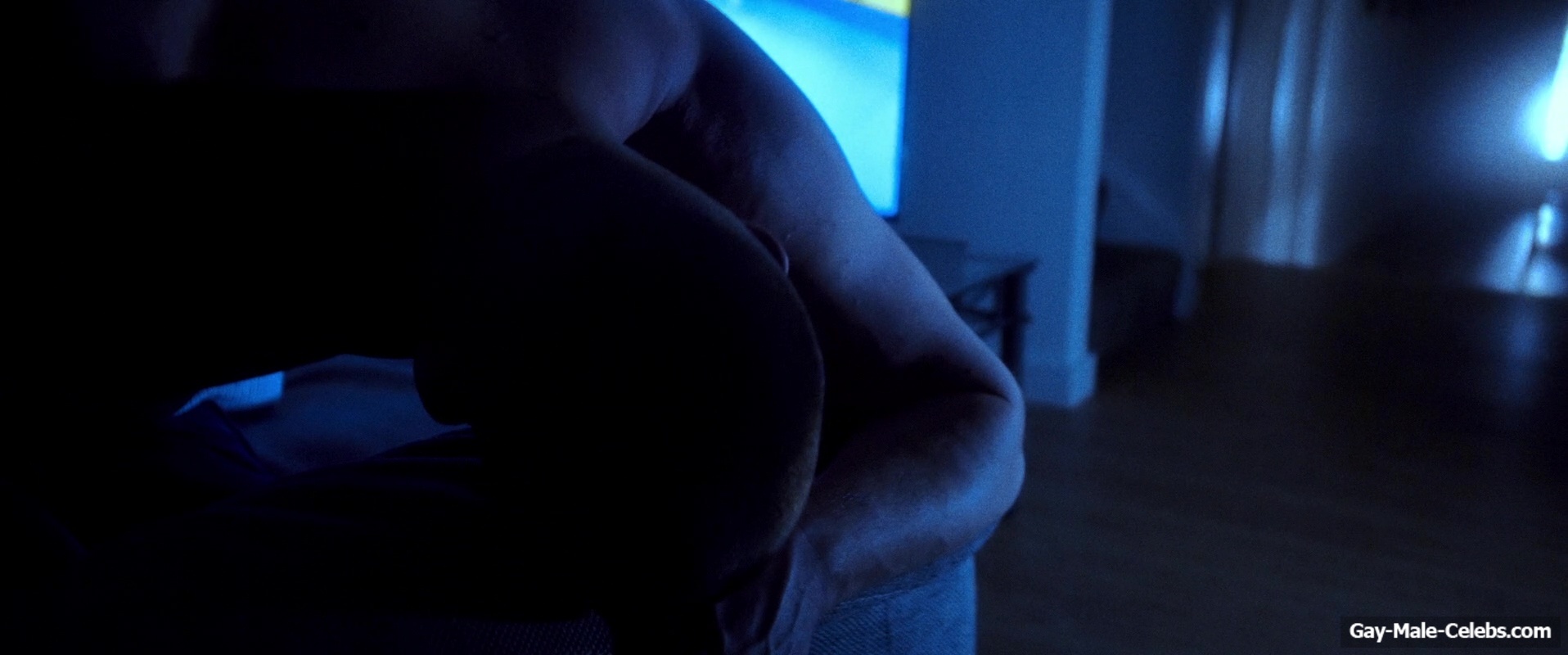Tim Pocock Nude And Jerk Off Scenes in Body Blow