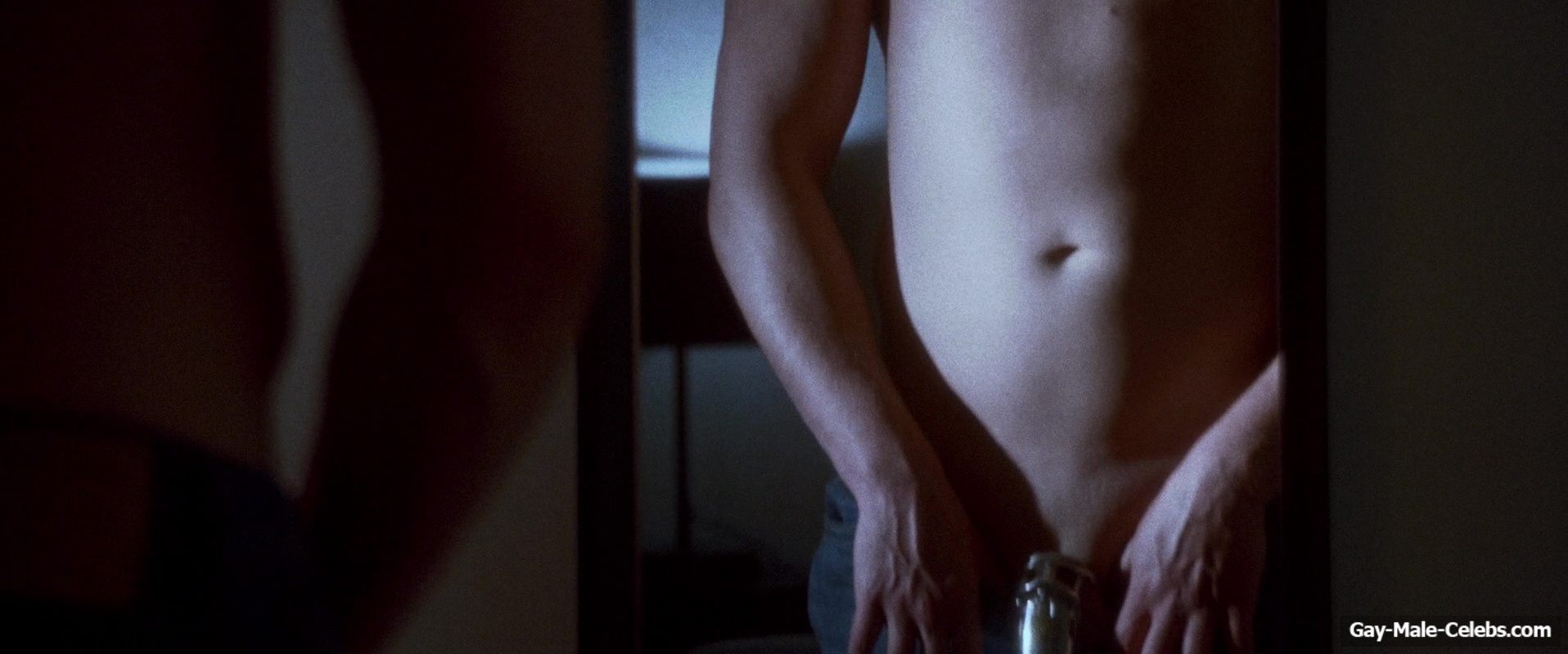 Tim Pocock Nude And Jerk Off Scenes in Body Blow