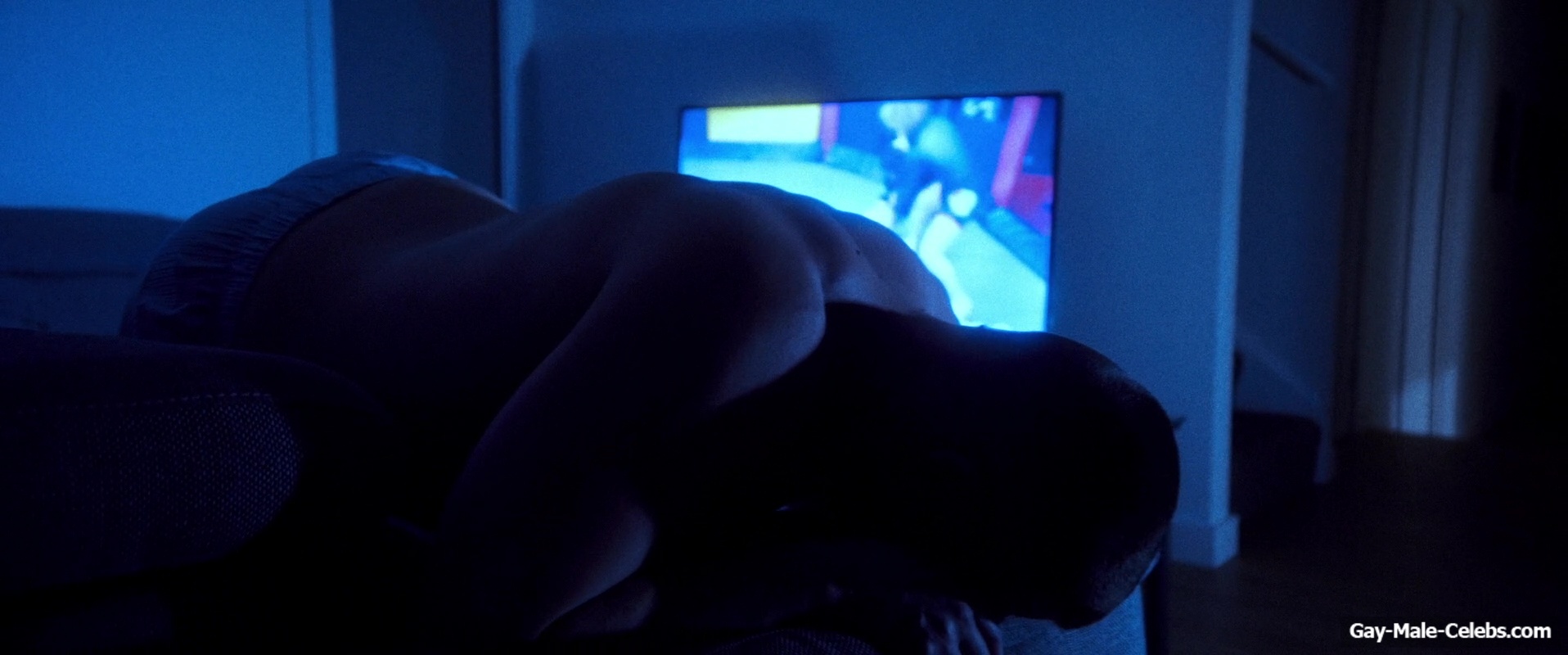 Tim Pocock Nude And Jerk Off Scenes in Body Blow