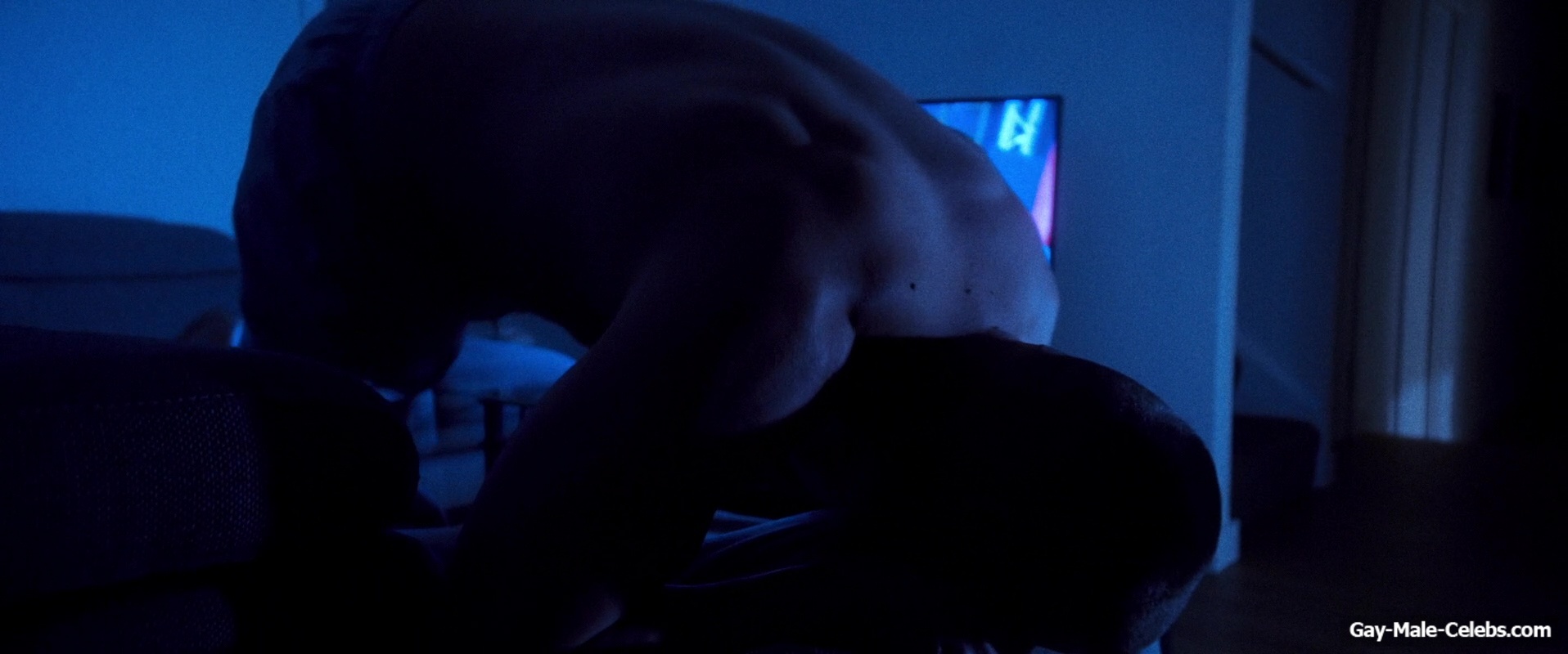 Tim Pocock Nude And Jerk Off Scenes in Body Blow