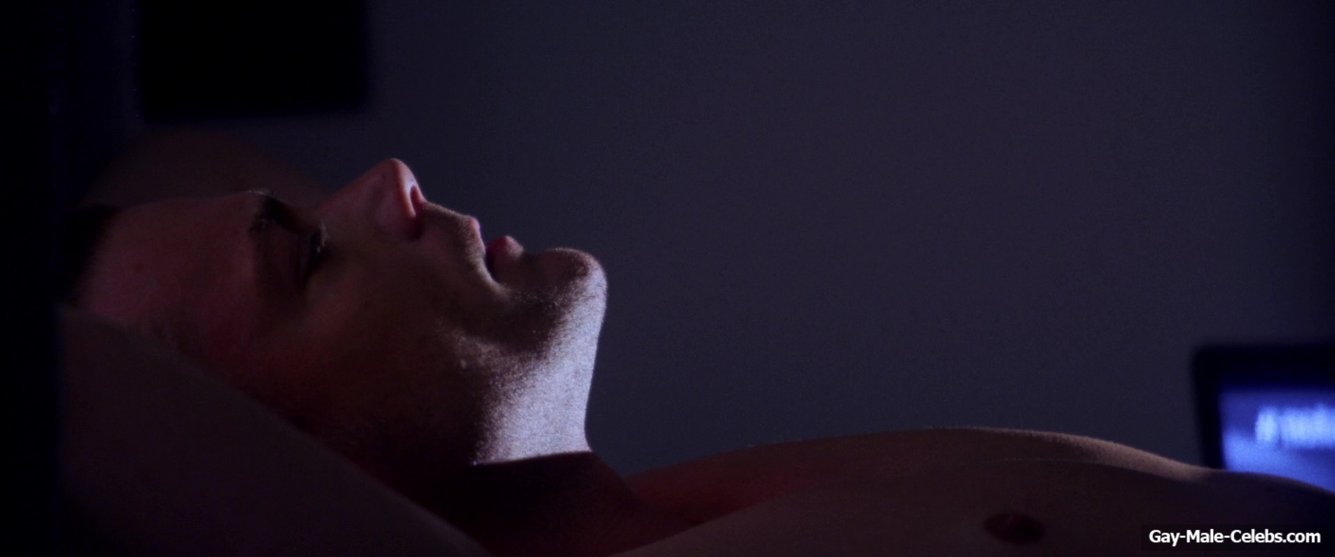 Tim Pocock Nude And Jerk Off Scenes in Body Blow
