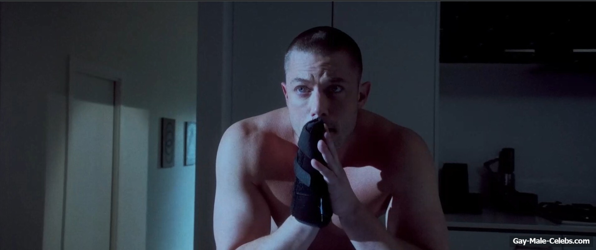 Tim Pocock Shirtless And Sexy Shower Scenes in Body Blow