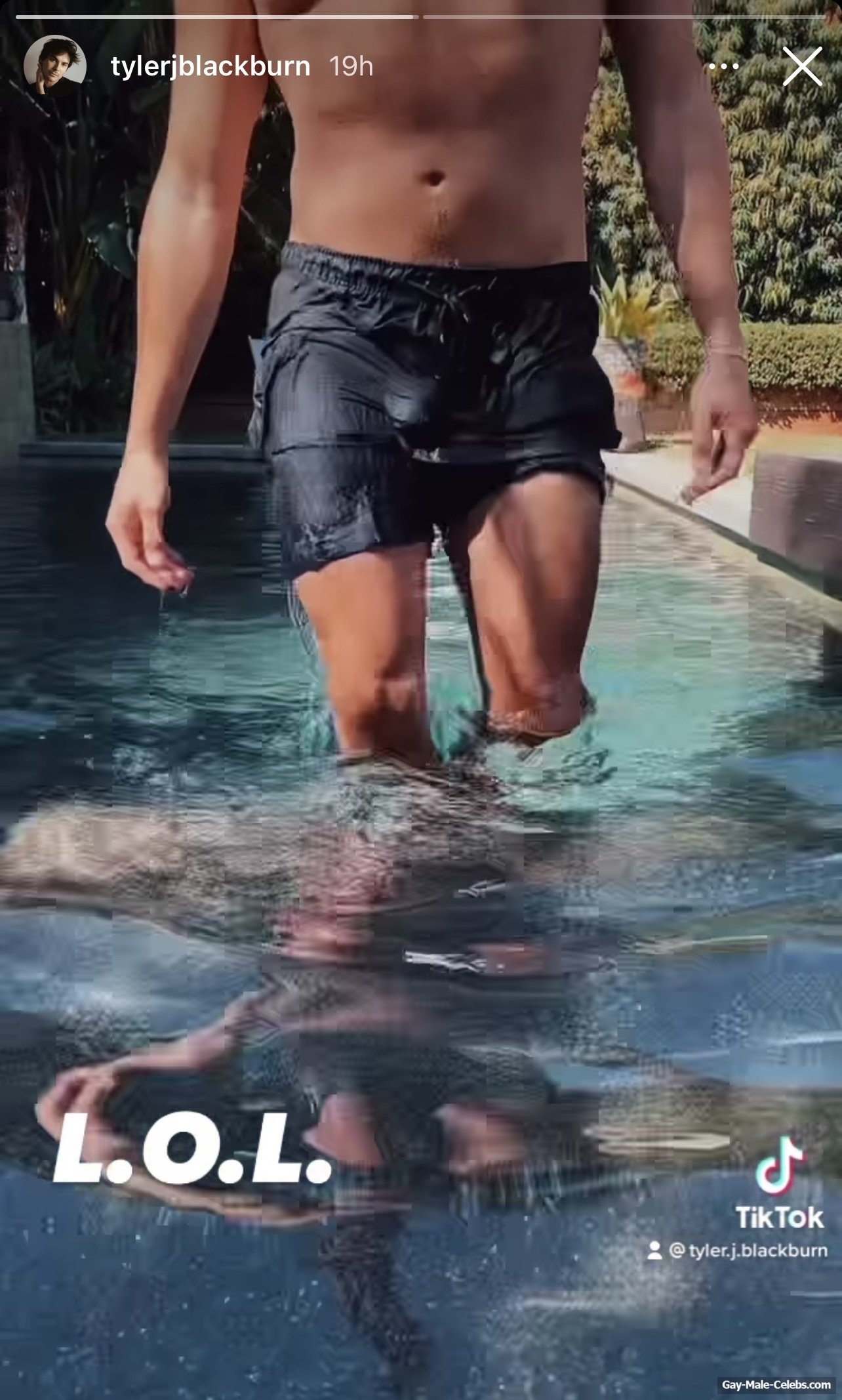 Tyler Blackburn Cut Cock Slip and Nude Photos