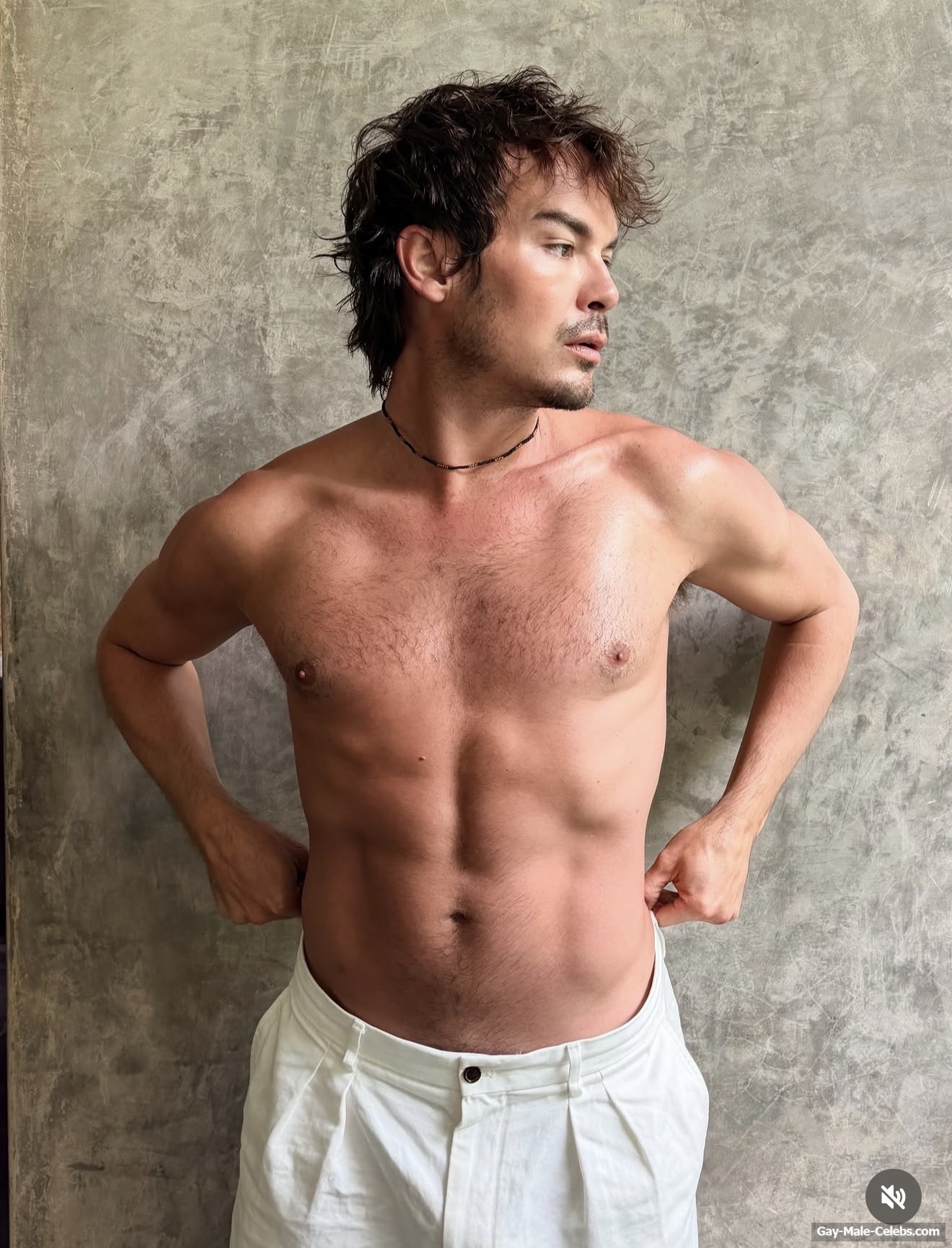 Tyler Blackburn Cut Cock Slip and Nude Photos