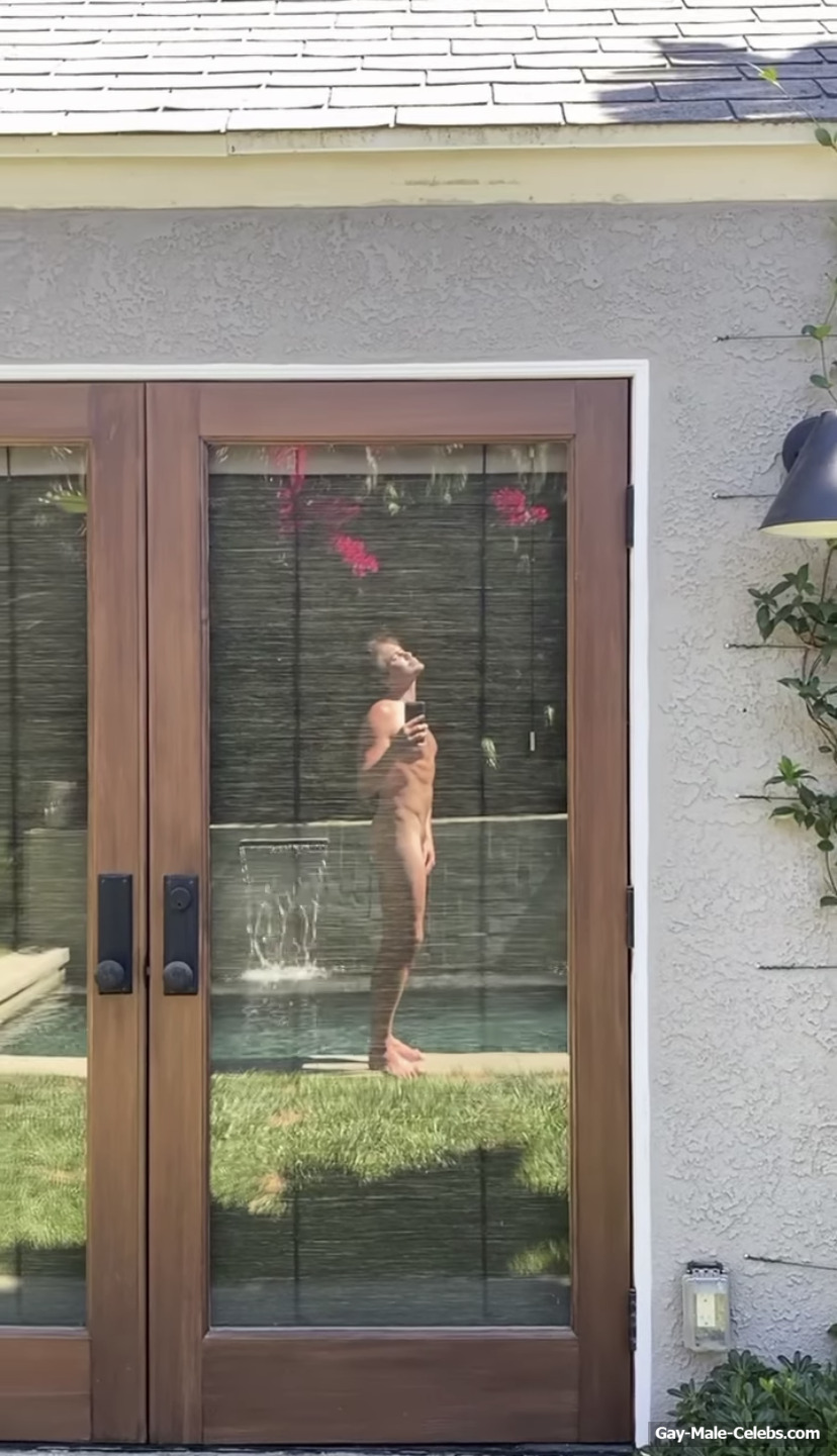 Tyler Blackburn Cut Cock Slip and Nude Photos