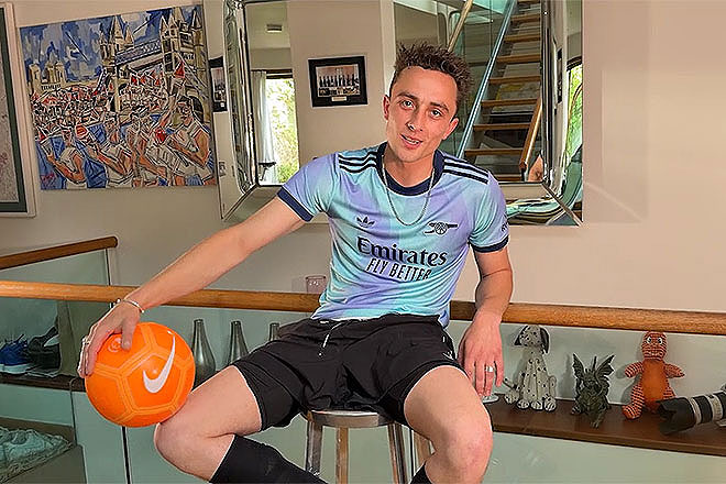 Young Straight Footballer Shows off his Lean Body & Edges his Long Uncut Cock