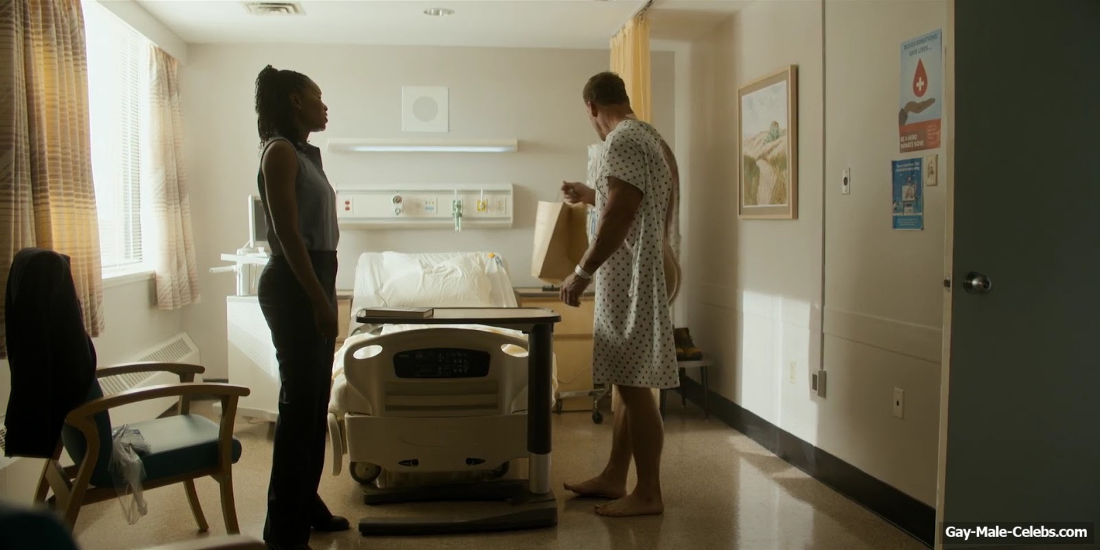 Alan Ritchson Exposed Bare Ass in Reacher