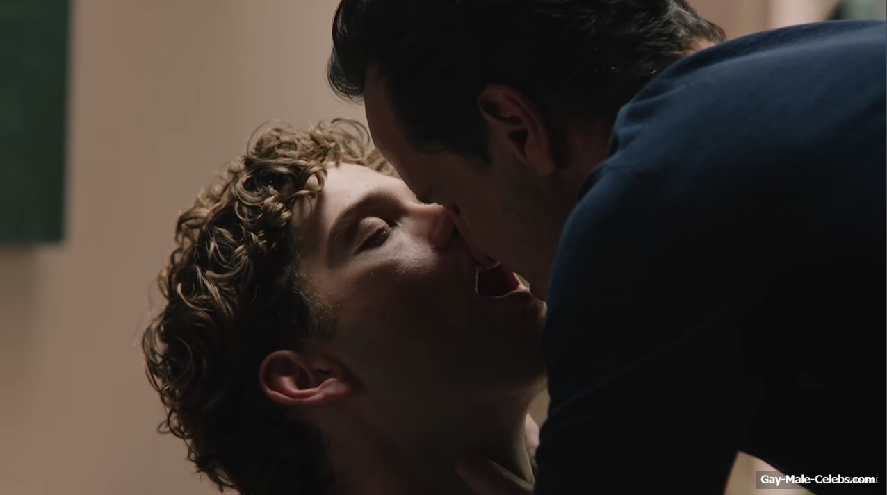 Leo Reich and Andrew Scott Hot Gay Scenes in It Gets Worse