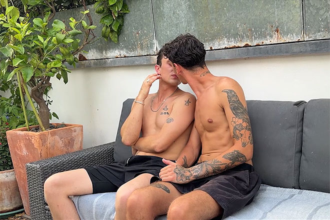 Young Straight Aiden 1st Man Suck & his Rock Hard Uncut Cock Squirts!