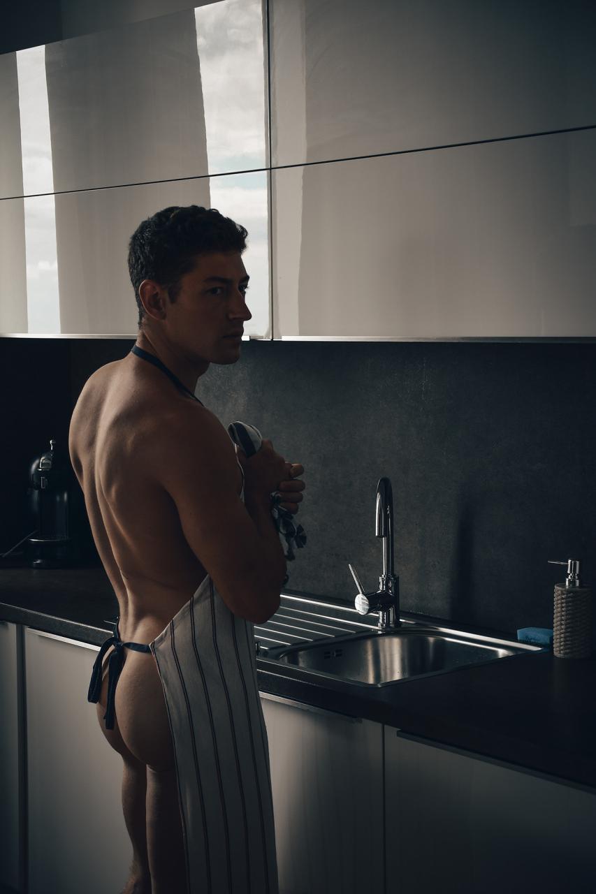 A naked chef