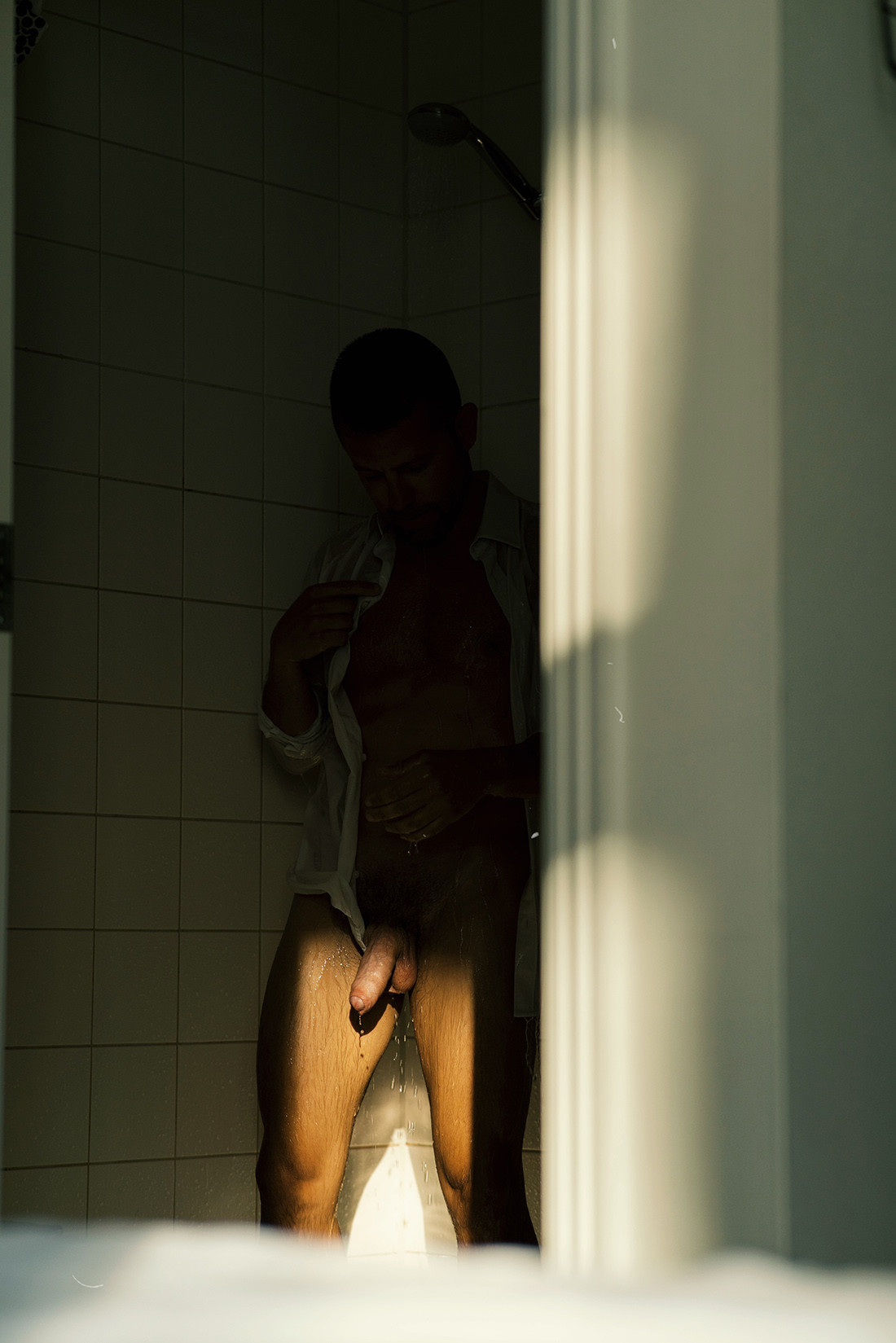 A refreshing shower with M