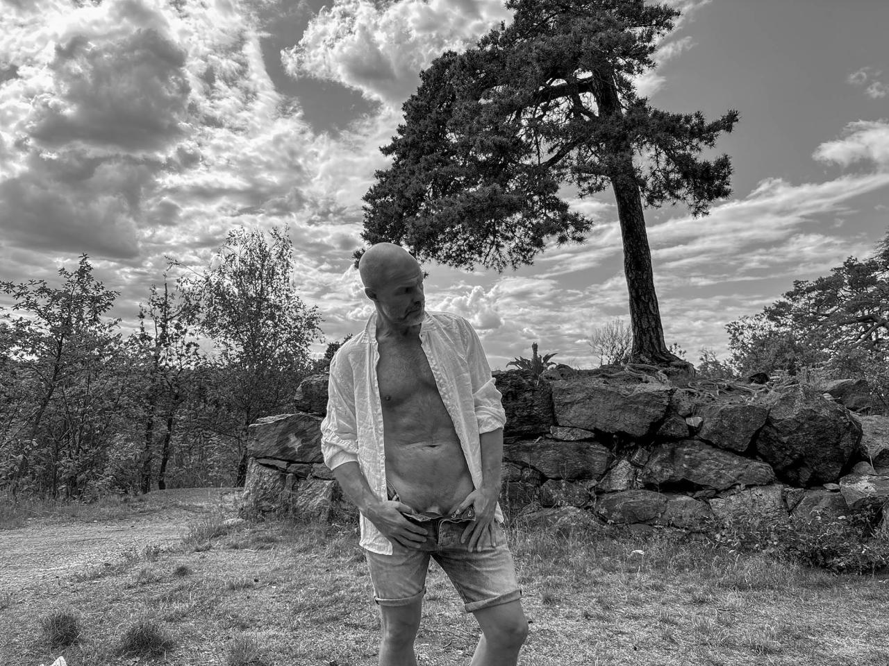 Anders Frisk from Stockholm — nude & free