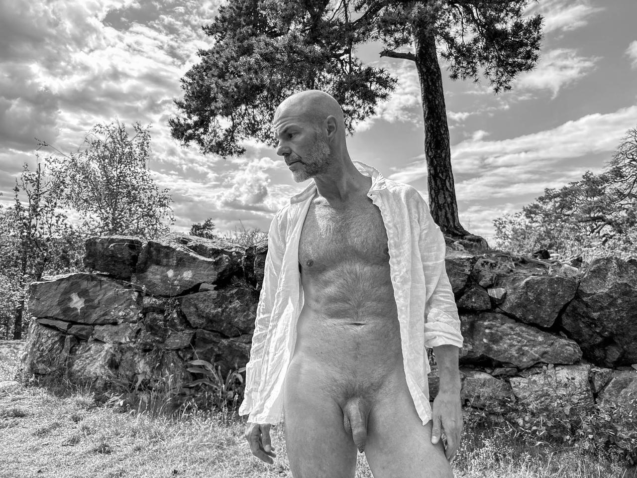 Anders Frisk from Stockholm — nude & free