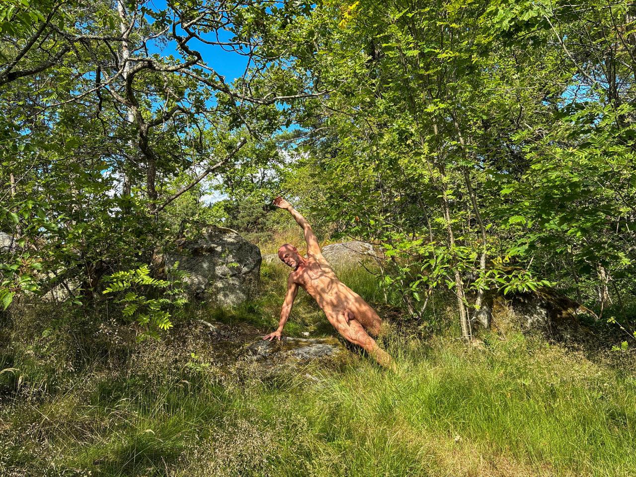 Anders Frisk from Stockholm — nude & free