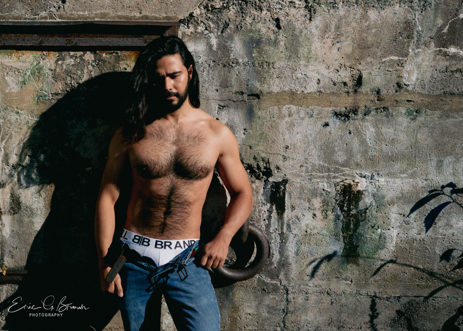 Arquinancho: Long Hair, Wolf Chest and Dick in the Wind