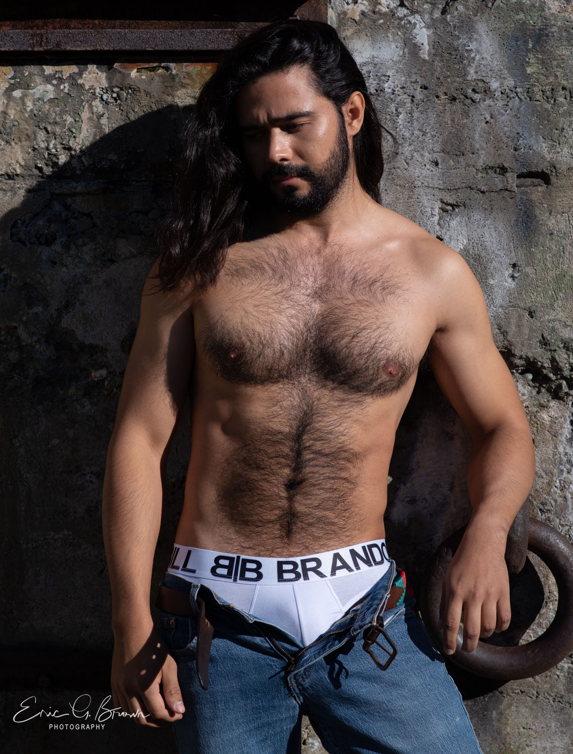 Arquinancho: Long Hair, Wolf Chest and Dick in the Wind