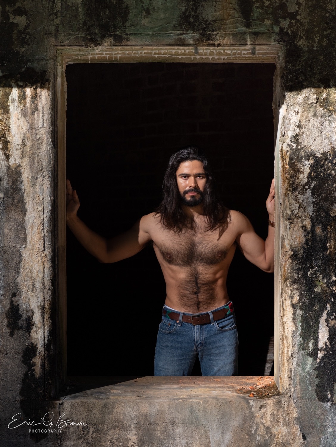 Arquinancho: Long Hair, Wolf Chest and Dick in the Wind