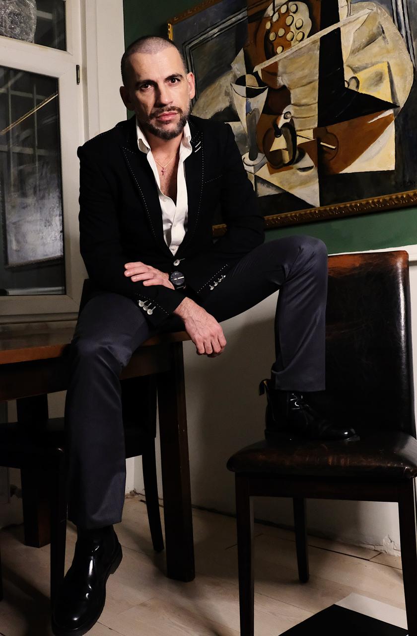 Bartek Bialy: In a Suit, He Takes Out His Cock and Watches You Take It