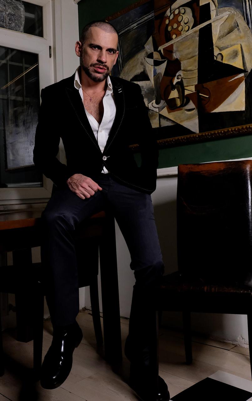 Bartek Bialy: In a Suit, He Takes Out His Cock and Watches You Take It