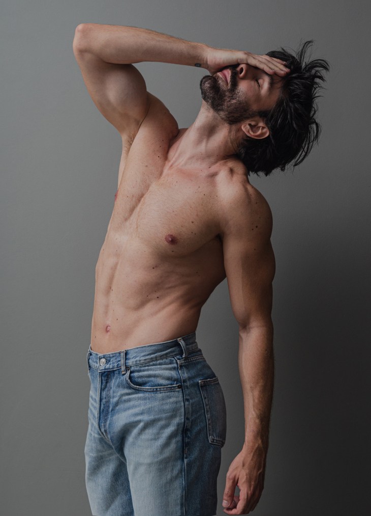 Brazilian DJ Guilherme Acrizio reveals himself to Beto Urbano
