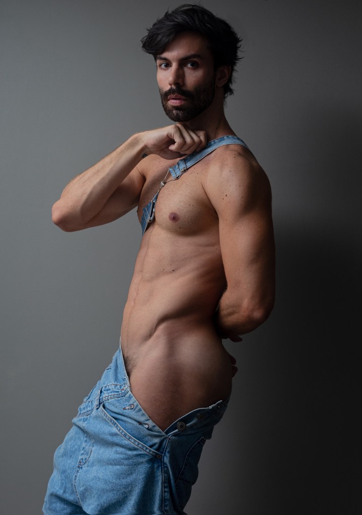Brazilian DJ Guilherme Acrizio reveals himself to Beto Urbano