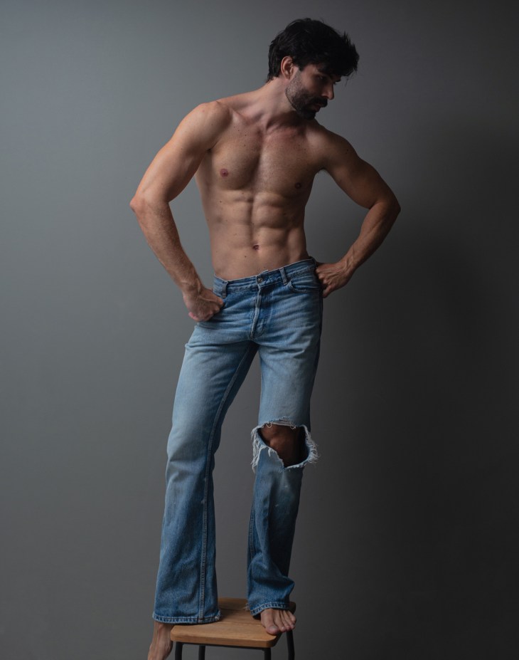 Brazilian DJ Guilherme Acrizio reveals himself to Beto Urbano