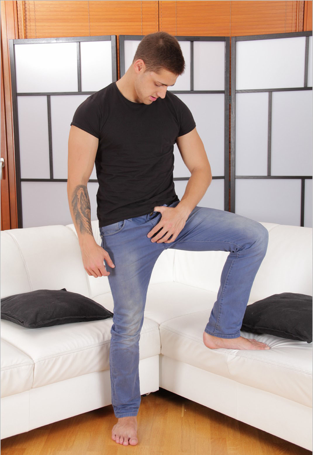 Bruno, a virile sportsman with plenty of muscle