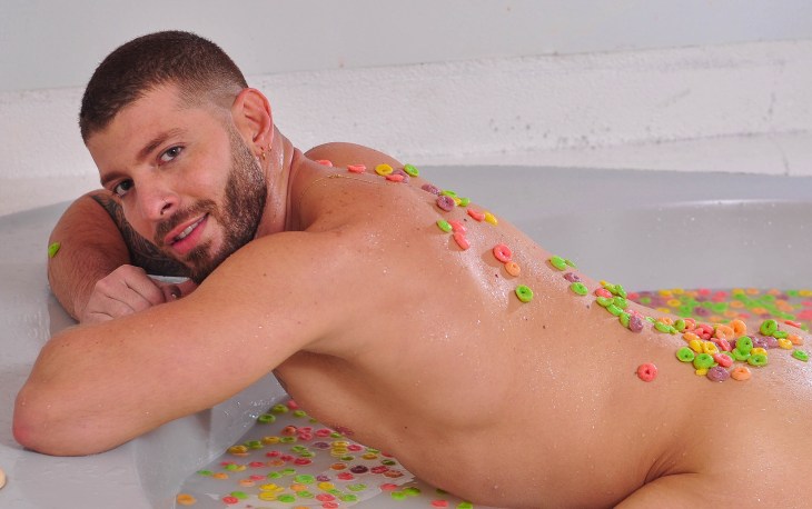 «CEREALES» – Breakfast Bliss with Juanse Galvis