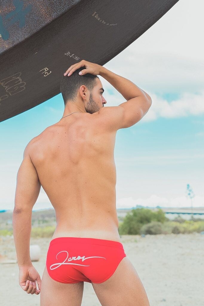 Cristian Romero: The Sexy Nudes of the Spanish Influencer