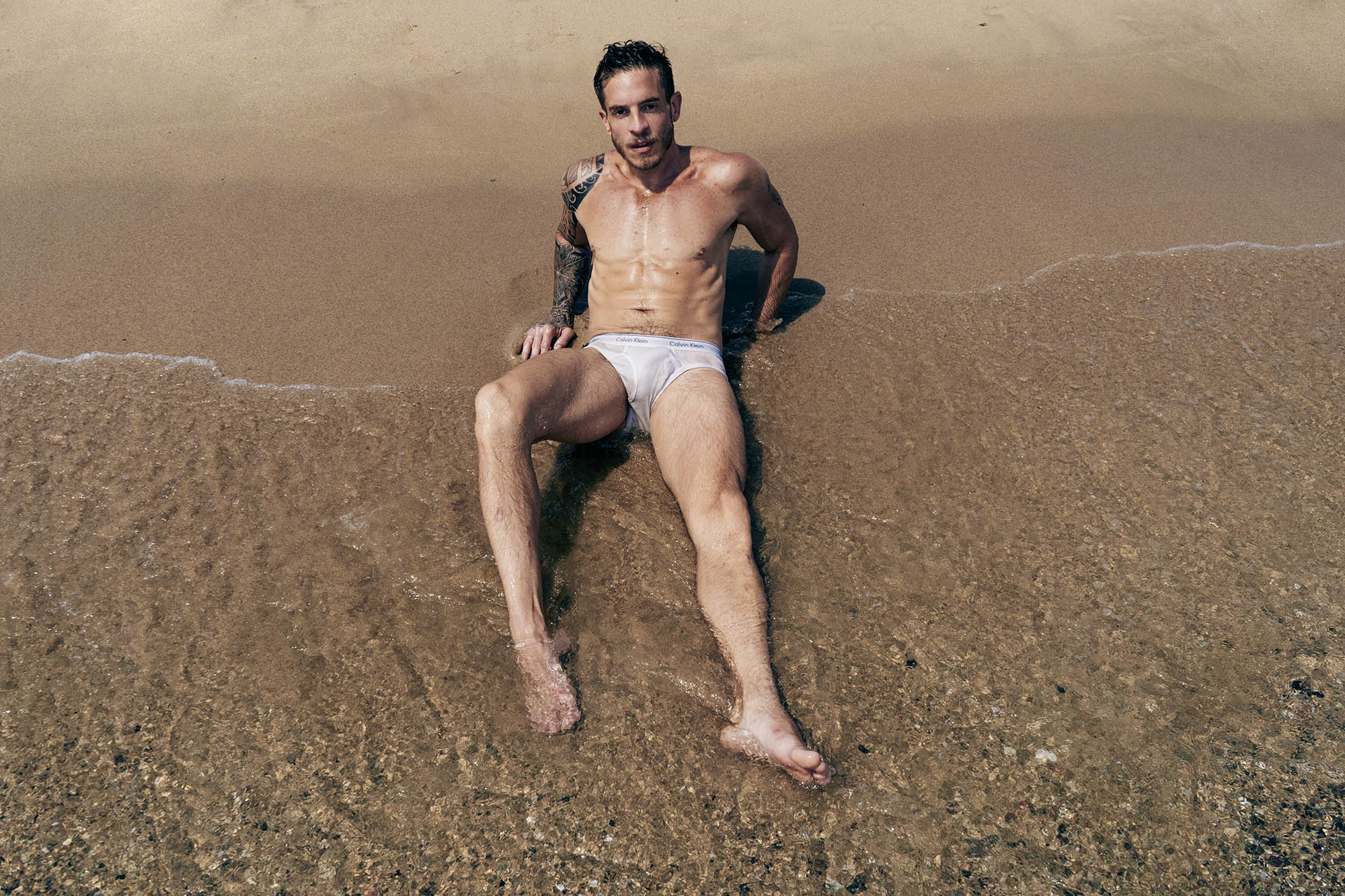 Dave Wikkinson, Pure Sensuality on the Beach