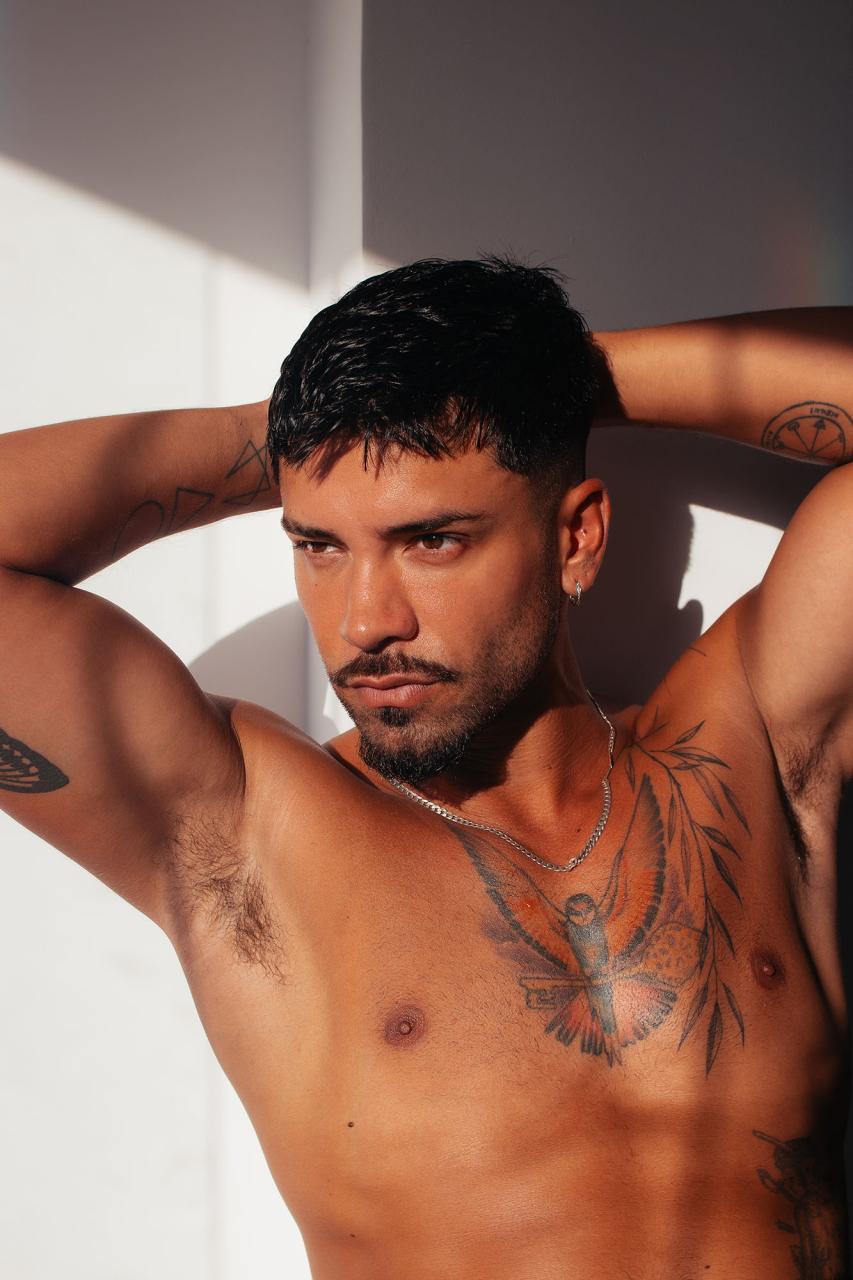 Denito — the tattooed dark-hearted hunk