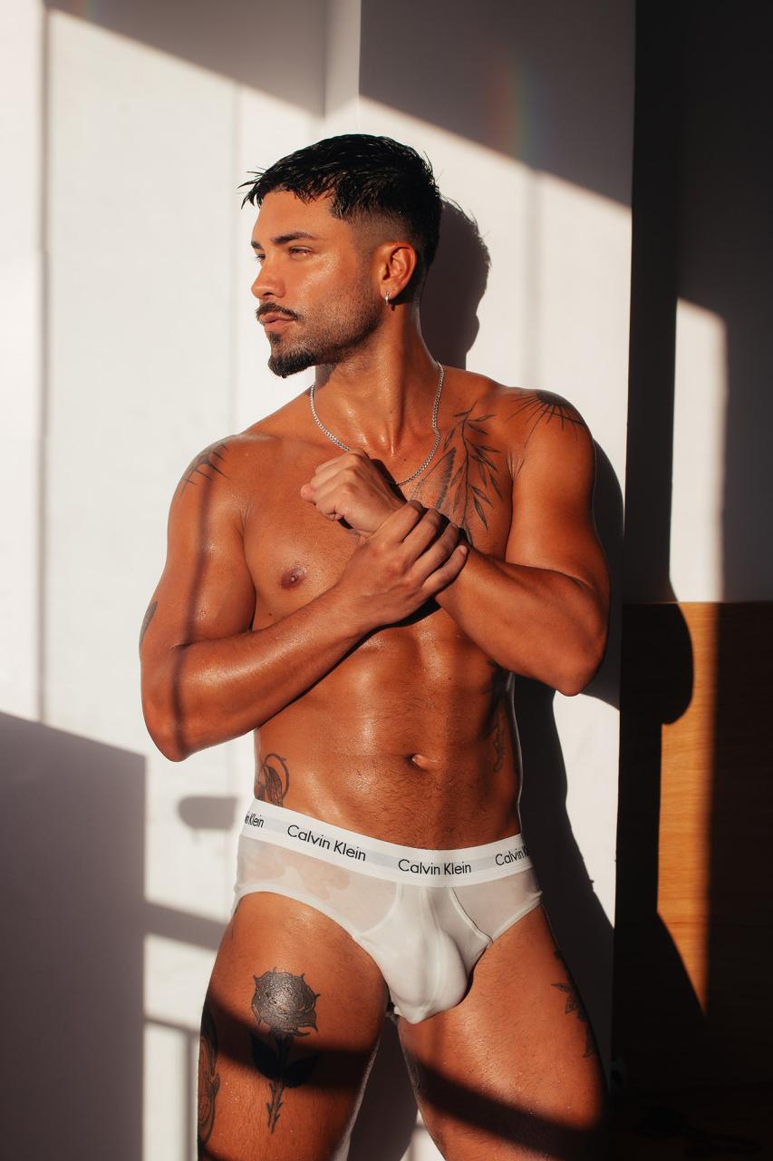 Denito — the tattooed dark-hearted hunk