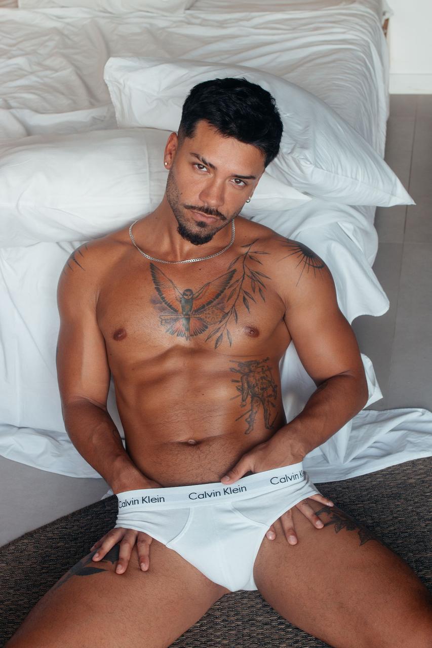 Denito — the tattooed dark-hearted hunk