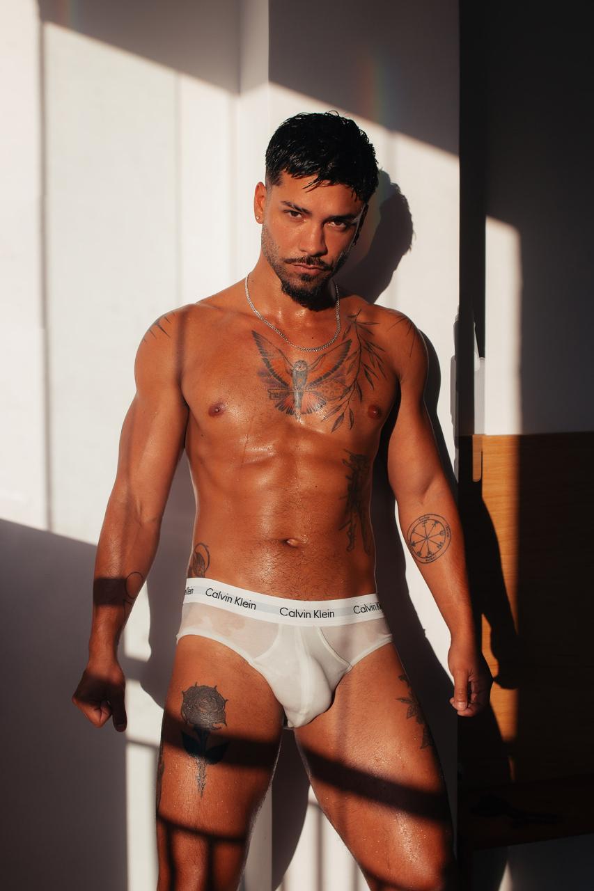 Denito — the tattooed dark-hearted hunk