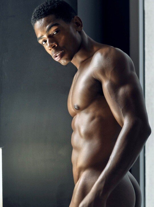 Denzell Theodore: An Alluring Anatomical Reveal!