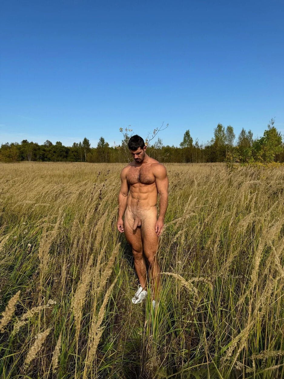 Dmitry Averyanov – The Smoking Hot Russian Model