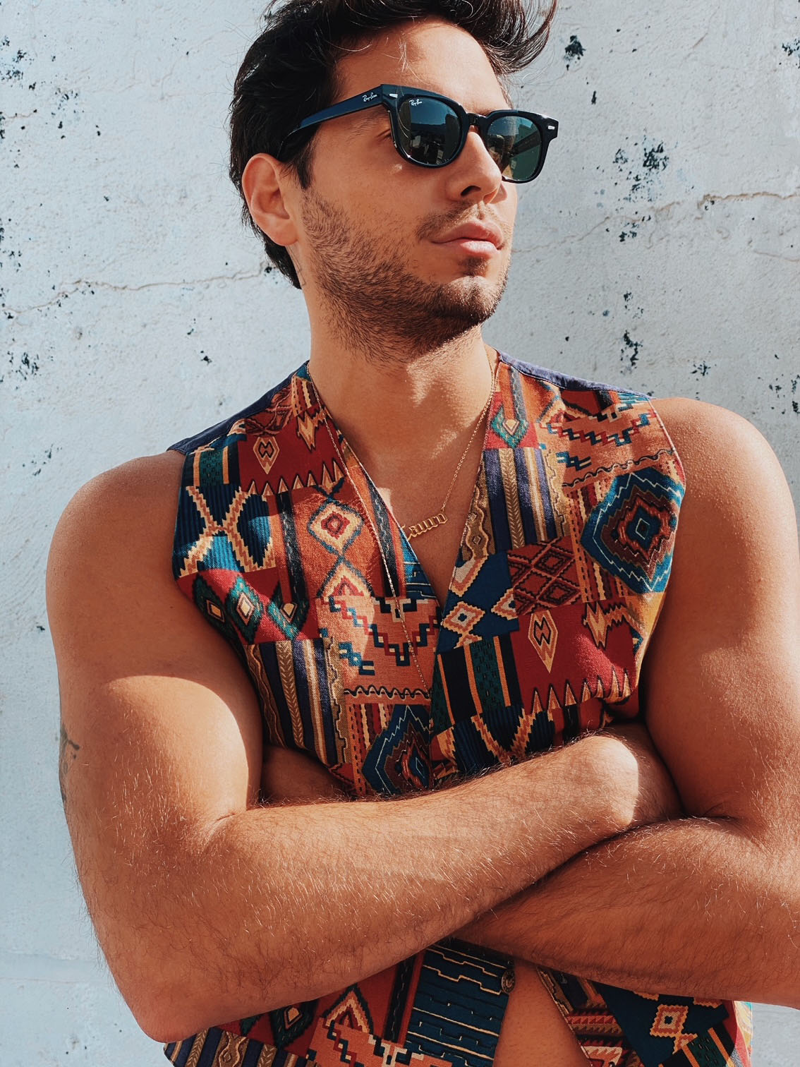Eduardo Carcur by Rolando Primero