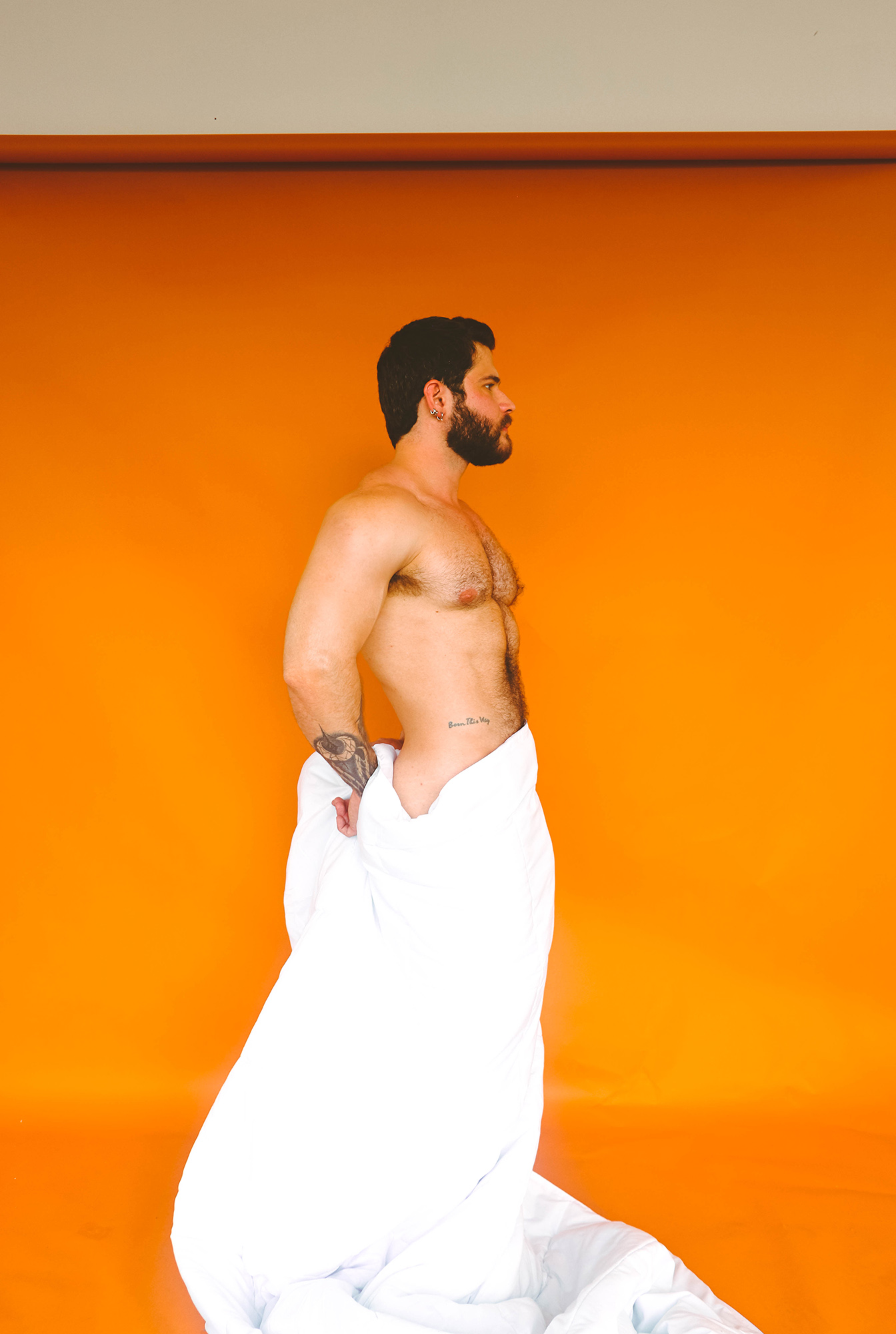 Eduardo Dean Knapp kicks back the covers and shows everything