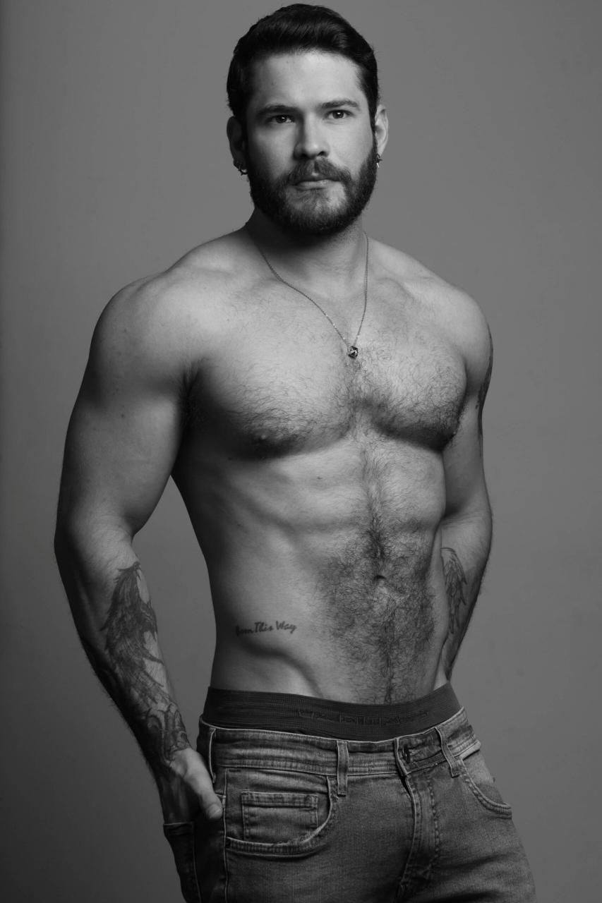 Eduardo Dean Knapp: The Brazilian Stud