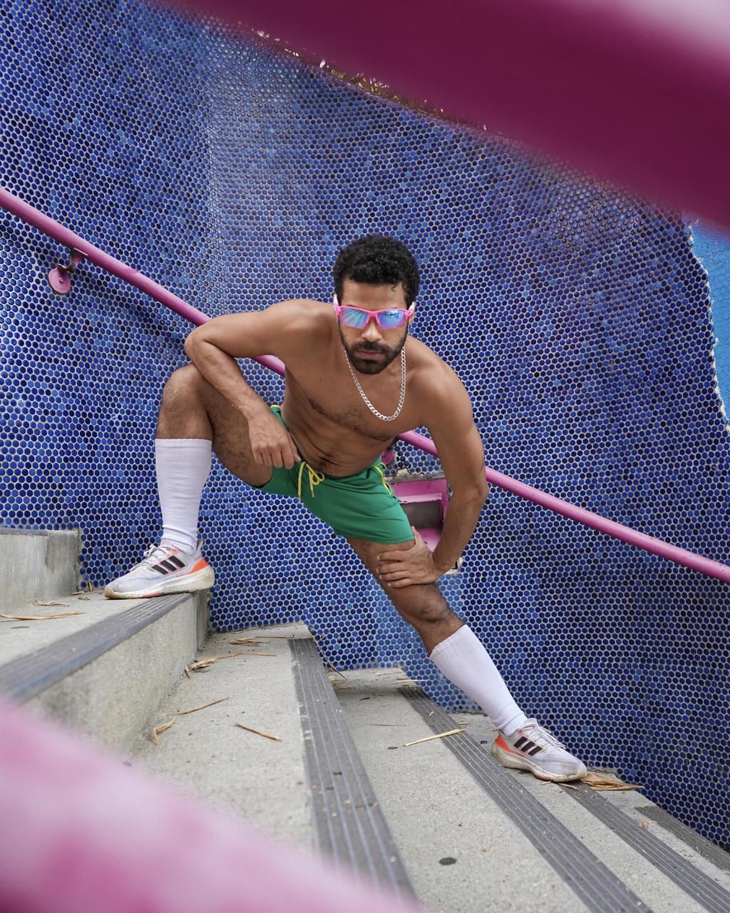 Evandro Almeida: The Hairy, Hung Brazilian Who Goes From Soccer Jersey to Full Nude