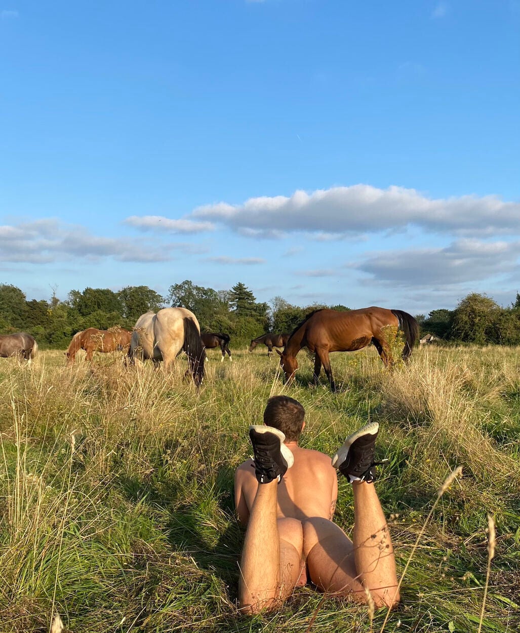 George East, the Englishman who walks around naked