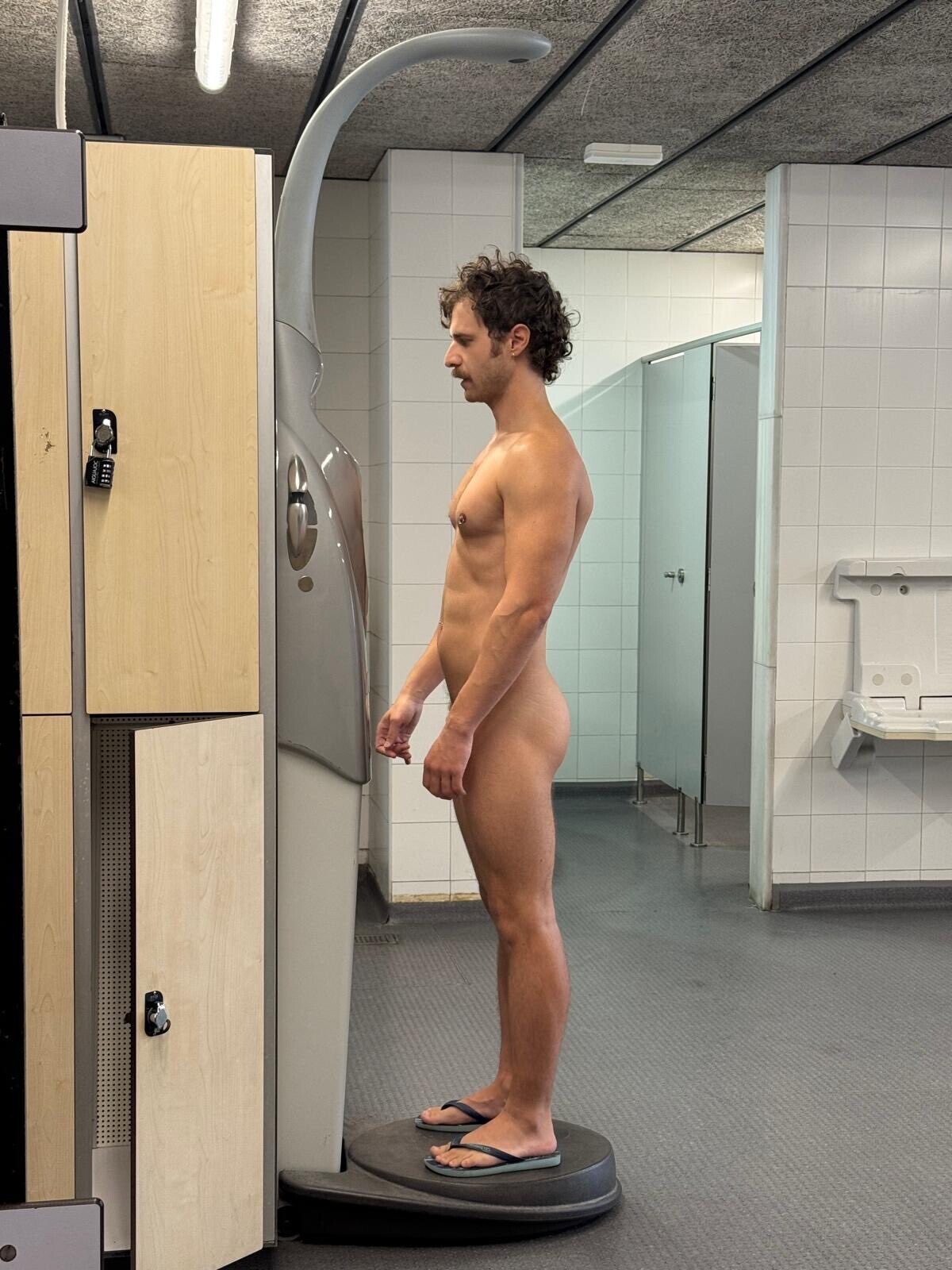 George East, the Englishman who walks around naked