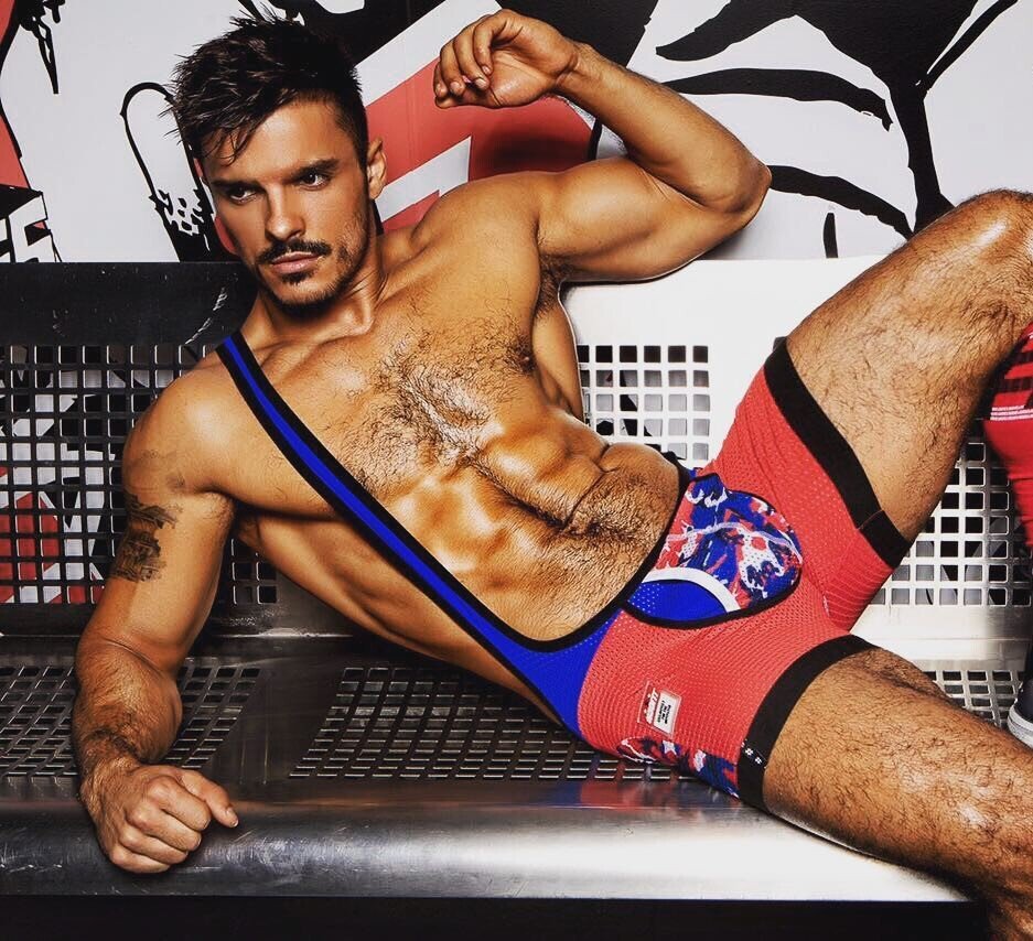 Handsome Spanish Hunk: Johnie Bravo Gjergjek