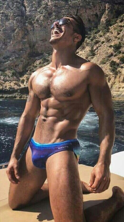 Handsome Spanish Hunk: Johnie Bravo Gjergjek
