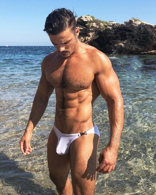 Handsome Spanish Hunk: Johnie Bravo Gjergjek