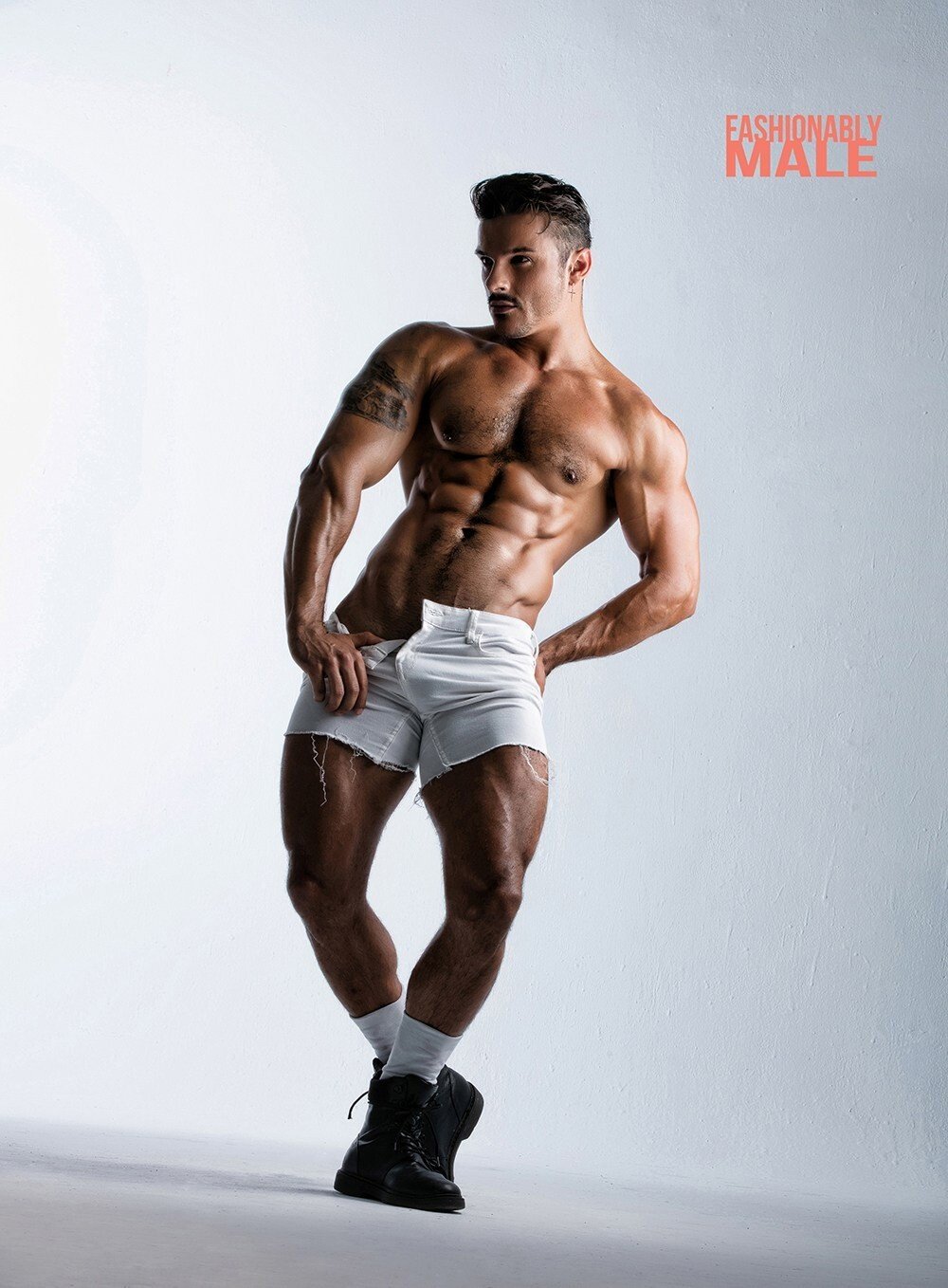Handsome Spanish Hunk: Johnie Bravo Gjergjek
