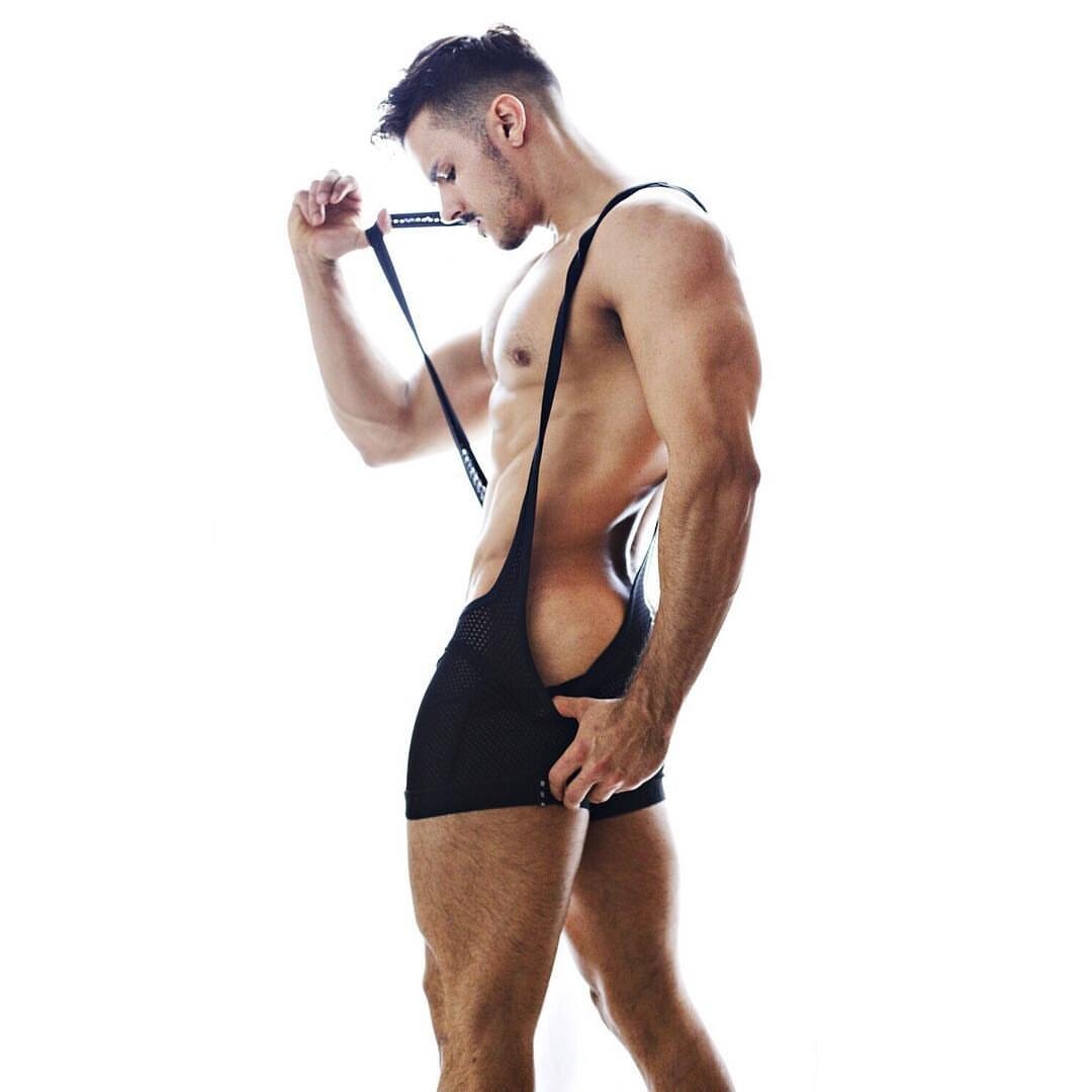 Handsome Spanish Hunk: Johnie Bravo Gjergjek