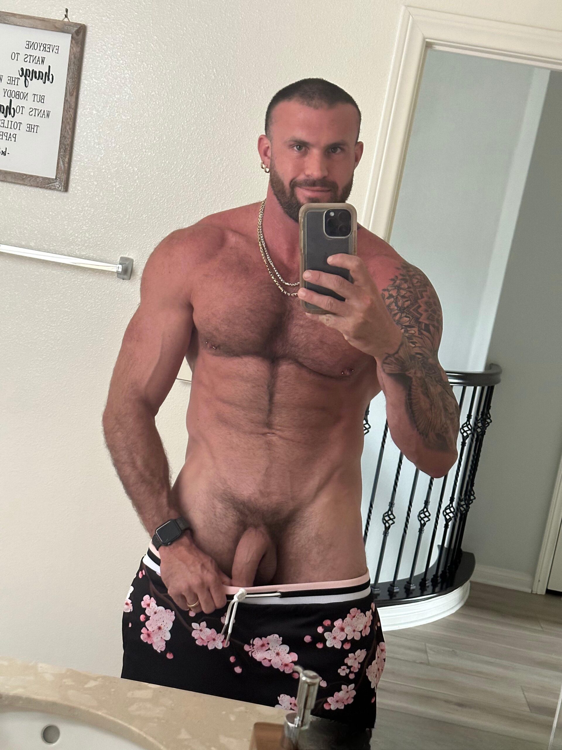 HugeAjax, the muscle beast with a donkey dick