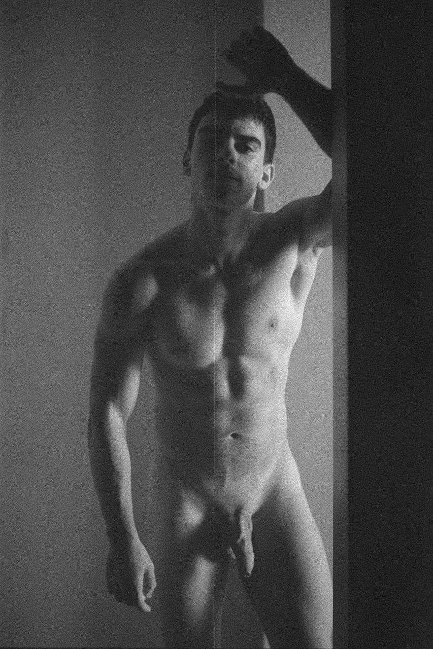 IN MY HOTEL ROOM – Nacho by Jon Ariza