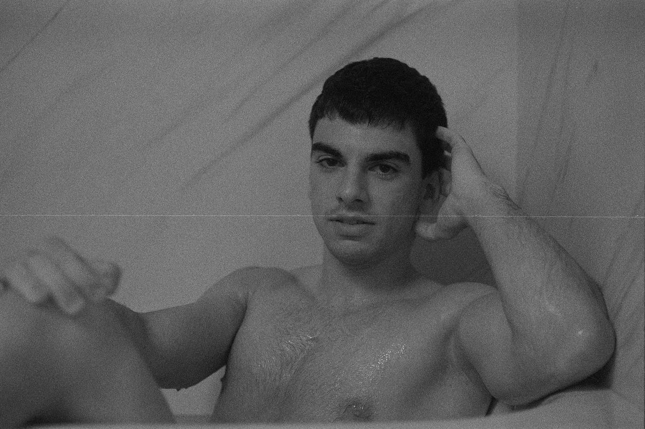 IN MY HOTEL ROOM – Nacho by Jon Ariza